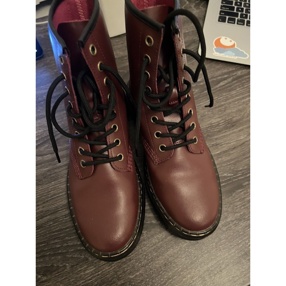 Sold Dr Martens Combat Boot Zavala Unisex 6/7 Cherry Red Air wair Docs - Picture 7 of 8